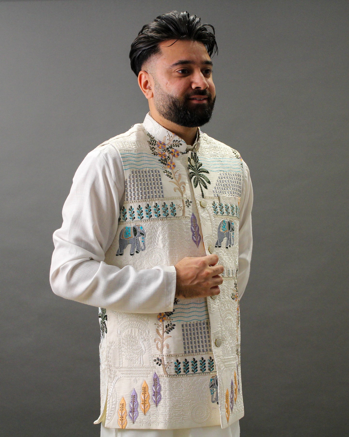 T A A R A V - Indian Waistcoat for Men